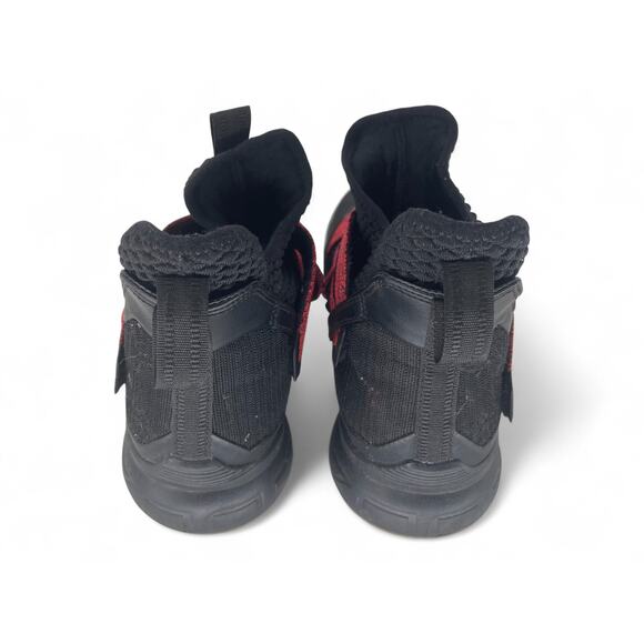 AO2609-003 Nike Lebron Soldier XII 12 Black/Red Basketball Size 13.5 - Picture 4 of 11